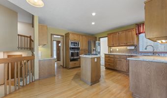 16808 NW YORKTOWN Dr, Beaverton, OR 97006