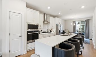 153 LOCKE St, Baltimore, MD 21230