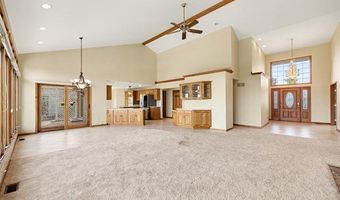 10404 Saint John Dr, Algonac, MI 48001