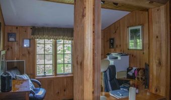 11 N Shore Rd, Chester, NH 03036