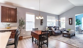 2170 Indigo Dr, Algonquin, IL 60102