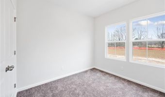1016 Taylor Ct, Acworth, GA 30102