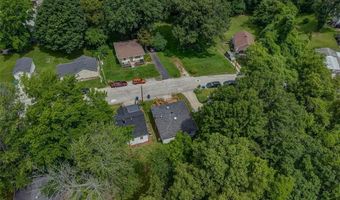 3210 Clifton Ave, Alton, IL 62002