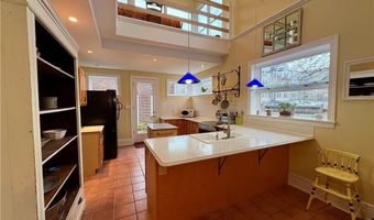 1852 Chew St, Allentown, PA 18104