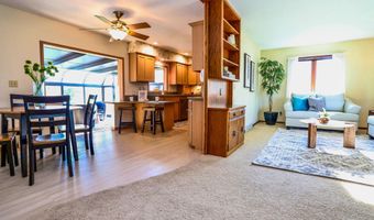 903 Willow Dr, Aberdeen, SD 57401