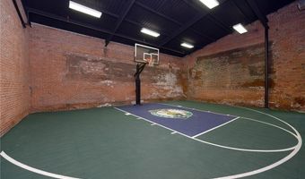 75 POCASSET St 319, Johnston, RI 02919