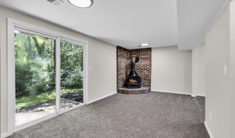 226 Mill Creek Dr, Bayville, NJ 08721