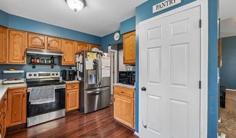 23882 Monroe St, Armada, MI 48005