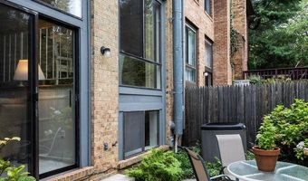 38 GREAT PINES Ct, Rockville, MD 20850