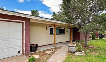 1504 S Country Club Cir, Carlsbad, NM 88220