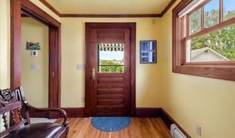25 University Ter, Burlington, VT 05401