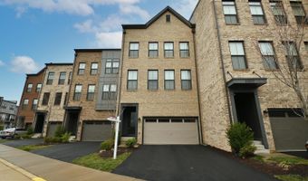 23079 SULLIVANS COVE Sq, Brambleton, VA 20148