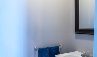 46 Broadview Ave, Auburn, ME 04210