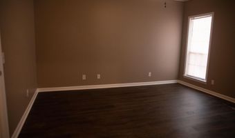 1805 Apache Dr, Albertville, AL 35950