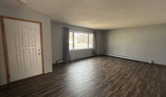624 Kersten St, Bottineau, ND 58318