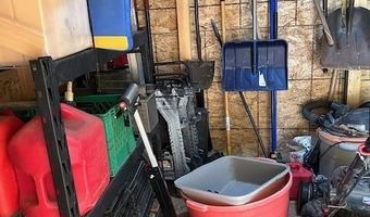 200 S Karner Ave, Altamont, KS 67330