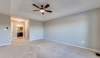 925 Meramec Grove Dr, Ballwin, MO 63021