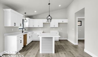 144 Channelsyde Dr, Algonac, MI 48001