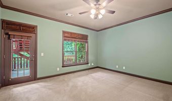 4561 Thornbury Close Way, Flowery Branch, GA 30542