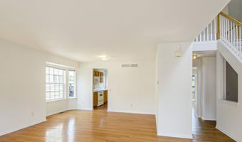 4871 S Ridgeside Cir, Ann Arbor, MI 48105