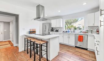 86 Vanguard St, Bridgeport, CT 06606