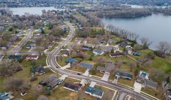 953 Redwood Dr, Apple Valley, MN 55124
