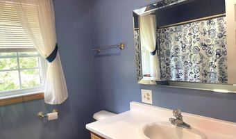 9 Crate Ln, Canaan, NH 03741