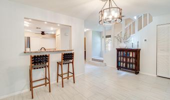 641 MAPLE OAK Cir 101, Altamonte Springs, FL 32701