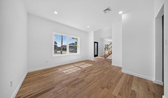 139 Miller Ave, Amityville, NY 11701