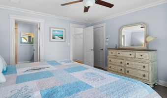 225 4th St, Beach Haven, NJ 08008