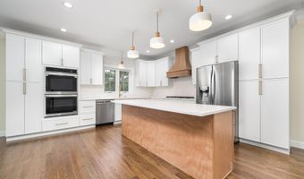 12 Verville Rd, Avon, CT 06001