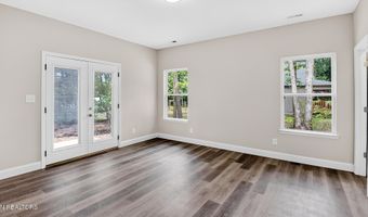 1407 Mountain View Rd, Benton, TN 37307