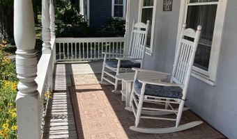18 Carver St, Brandon, VT 05733