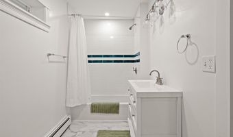 5 Bartlett St, Allenstown, NH 03275