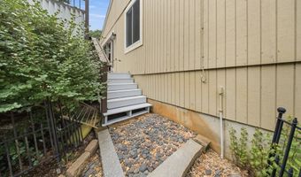 7 Sherborne Cir, Ashland, MA 01721