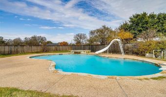 100 Meadow Glen Ct, Aledo, TX 76008