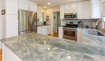 379 Bay View Dr, Bar Harbor, ME 04609