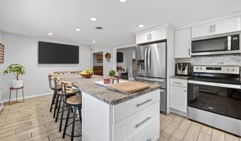 165 Salem Ave, Cranston, RI 02920