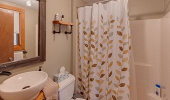 176 Reservoir Rd, Campton, NH 03223
