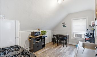 171 Lyon Ave, East Providence, RI 02914