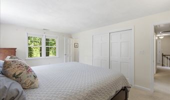 27 Kennel Hill Dr, Beverly, MA 01915