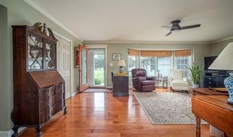 9404 River Rd, Algonac, MI 48001