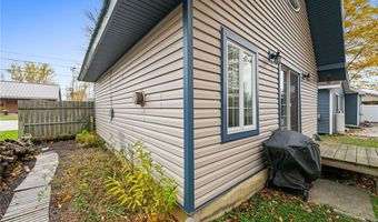 5825 Lake Rd 9, Ashtabula, OH 44004
