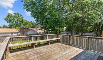 162 Pine St, Warwick, RI 02888