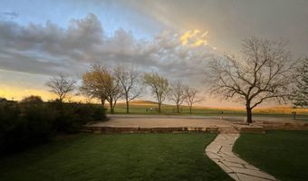 308 E Flint Hills Dr, Alma, KS 66401