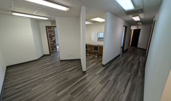 420 S Scatterfield Rd, Anderson, IN 46012