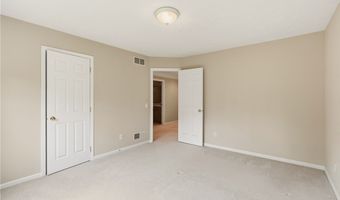 815 Centerville Trl, Aurora, OH 44202