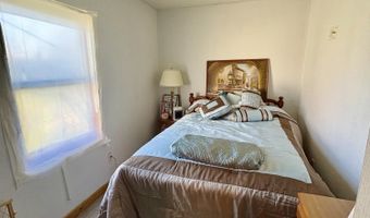 111 W Lee St, Aurora, MO 65605