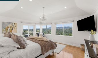 136 Tracy Ln, Alamo, CA 94507
