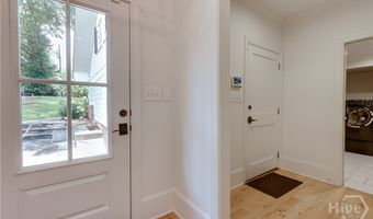 410 Milledge Cir, Athens, GA 30606